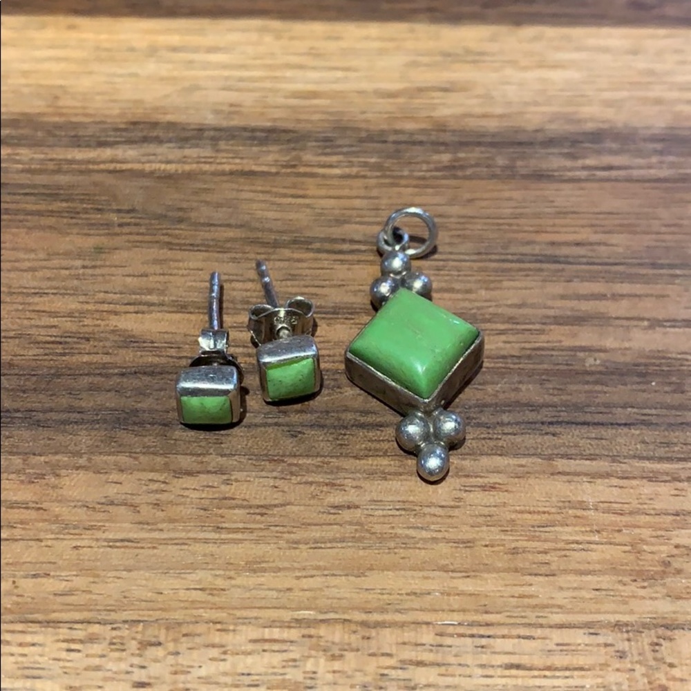 Green Turquoise pendant with matching earrings